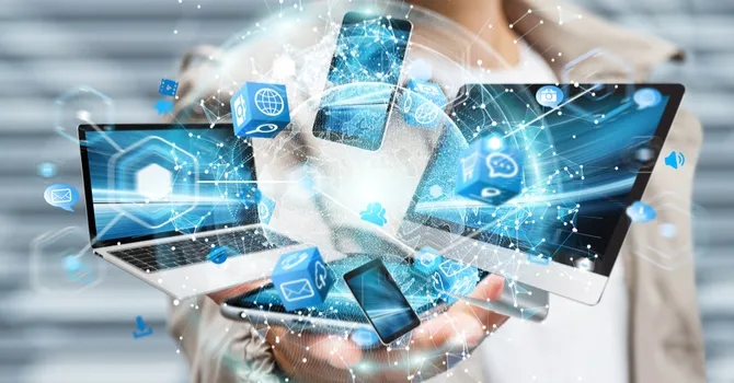 Internet, Téléphone fixe et mobile