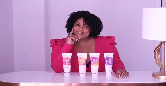 Big Media - Kelly Massol Les Secrets de Loly 